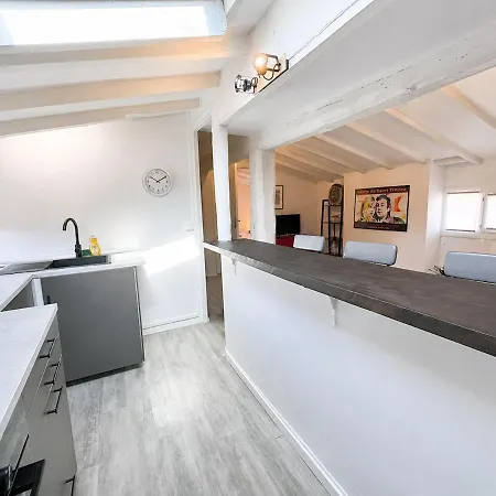 Le Nid Des Remparts - Coeur Du Vieil Apartment Antibes
